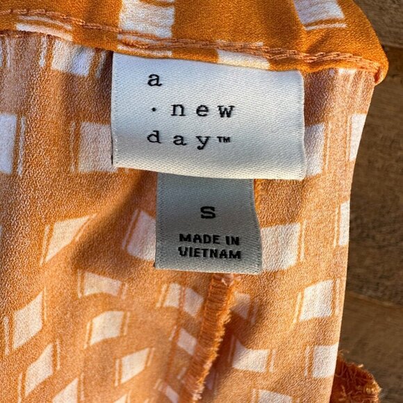 A New Day Orange White Pockets Dress Shorts Women’s Size S - Picture 10 of 15